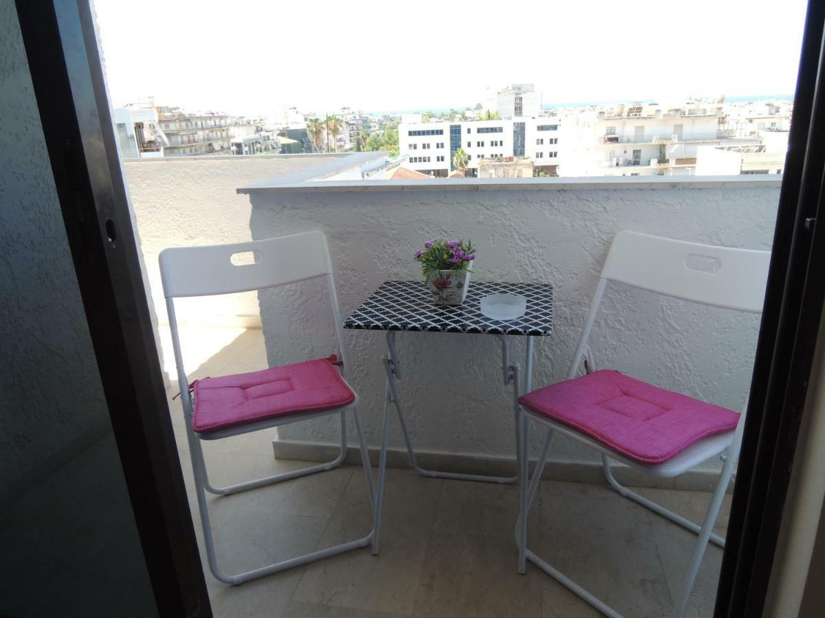 Central Square Appartment With Panoramic View Каламата Экстерьер фото